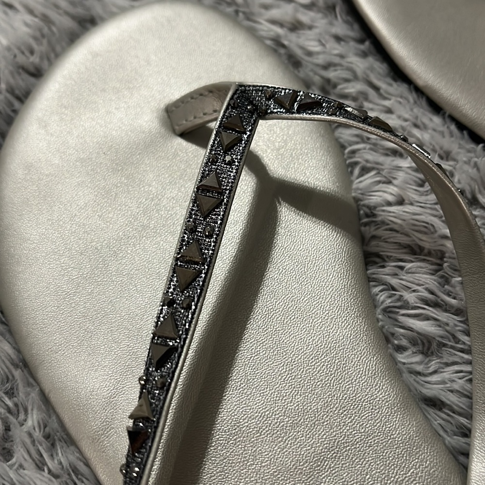 Flip Flops - Picture 2 of 4